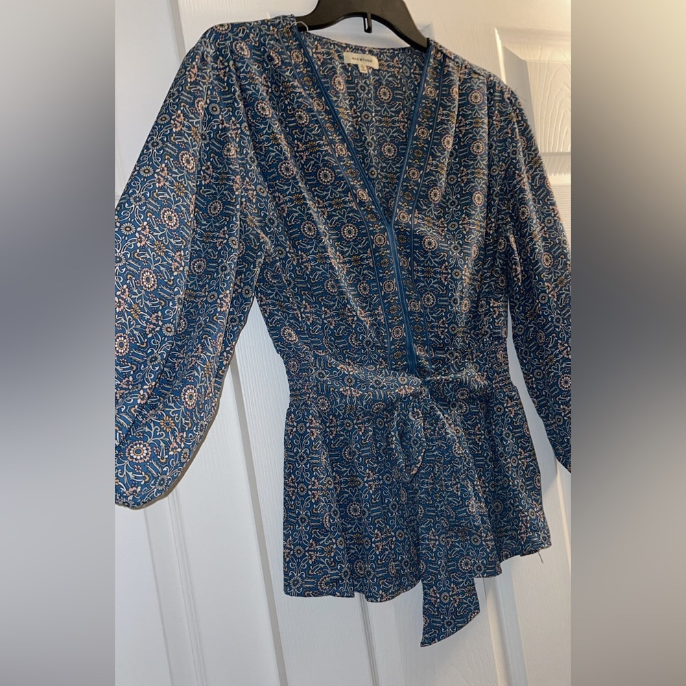 Max studio blouse